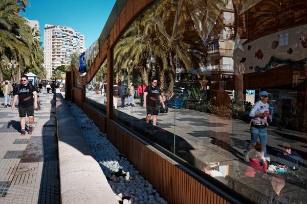 Promenade Reflection